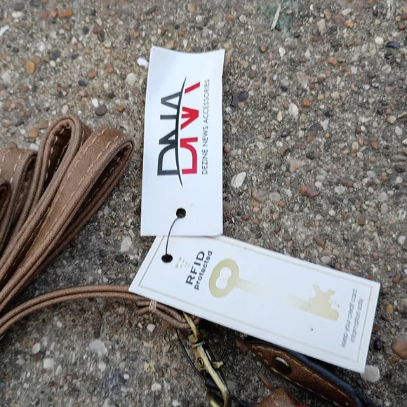 NWT Red Cell Phone Wallet Case - Picture 2 of 4